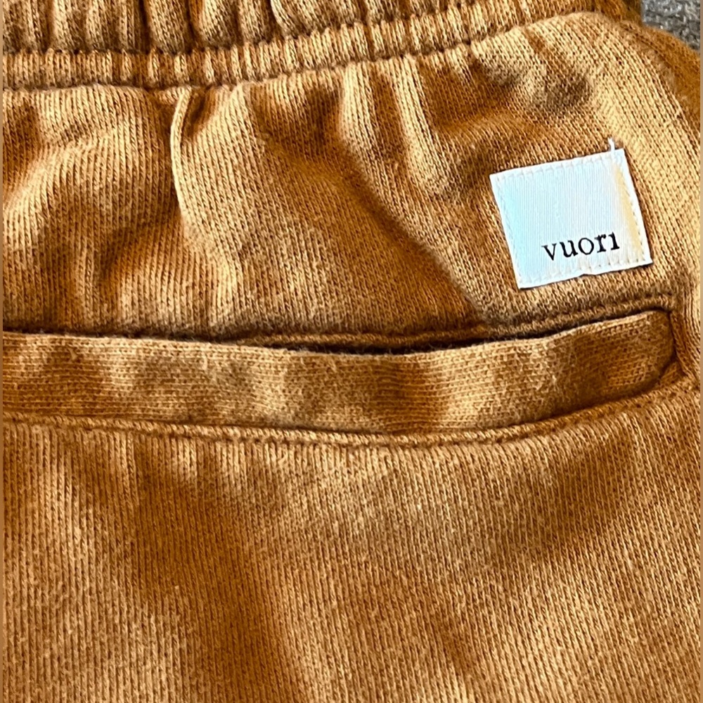 Vuori Women's Sunnyside Shorts 100% Cotton Turmeric Medium - Picture 5 of 11